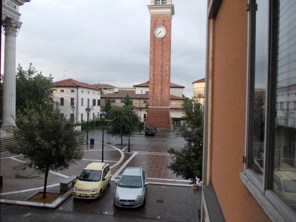 Big Brother Bed & Rooms Treviso Eksteriør billede