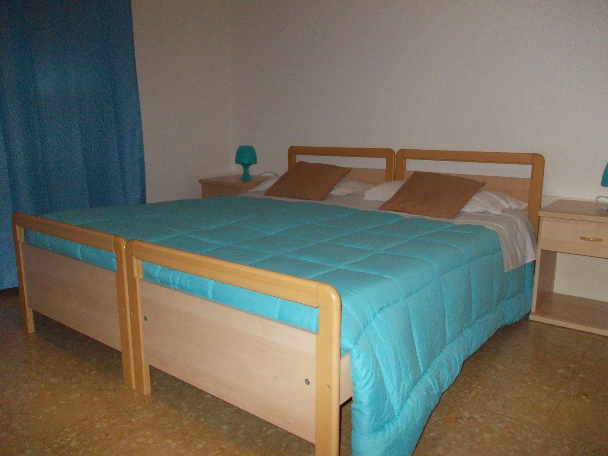 Big Brother Bed & Rooms Treviso Eksteriør billede